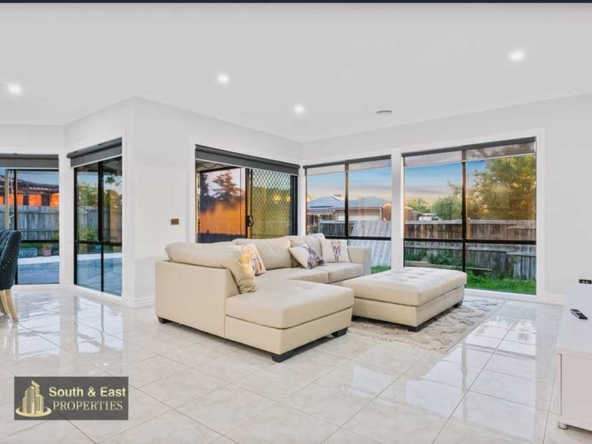 7-20-Loxley-Boulevard,-Narre-Warren-South
